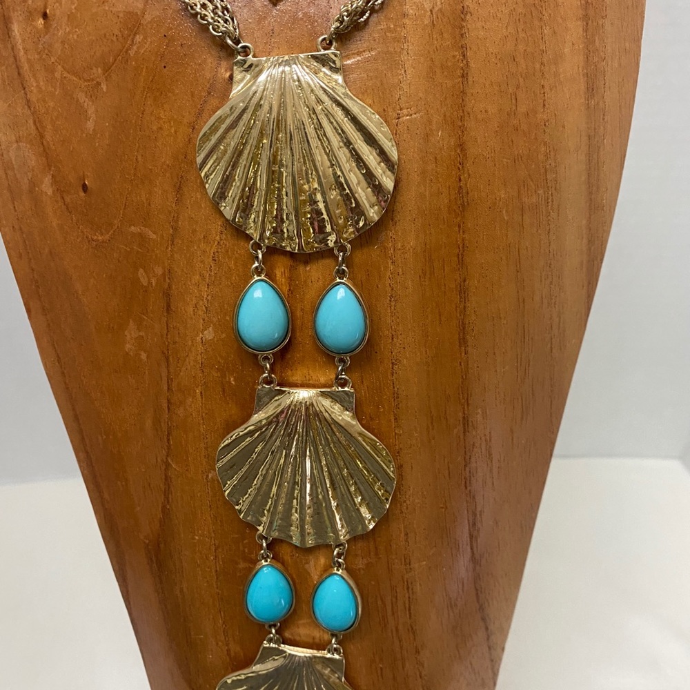 Turquoise shell necklace - Picture 2 of 2